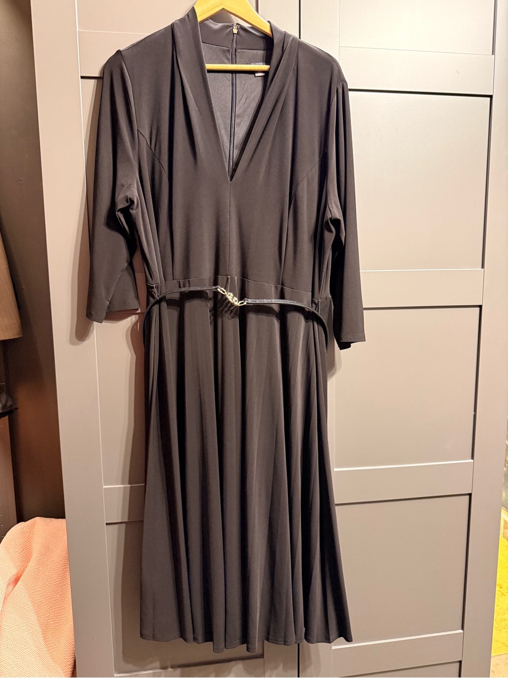 Tommy Hilfiger Elegant Black V-Neck 3/4 Sleeve Dress